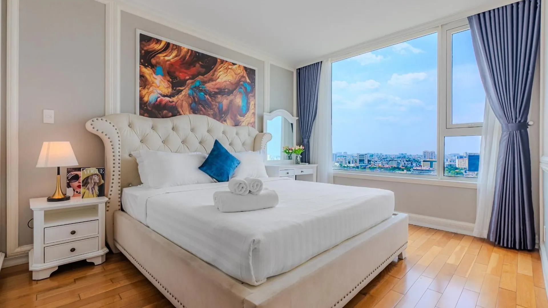 Leman Luxury Suites Ho Chi Minh City